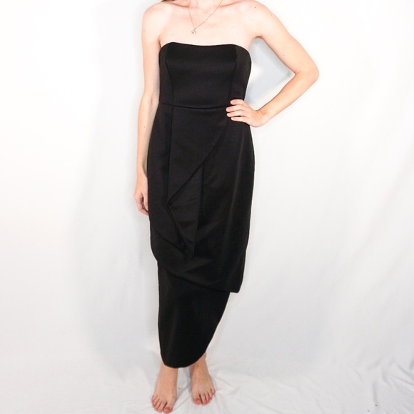 Fame and Partners Dresses & Skirts - FAME and PATRNERS Asymmetric Black Strapless Dress